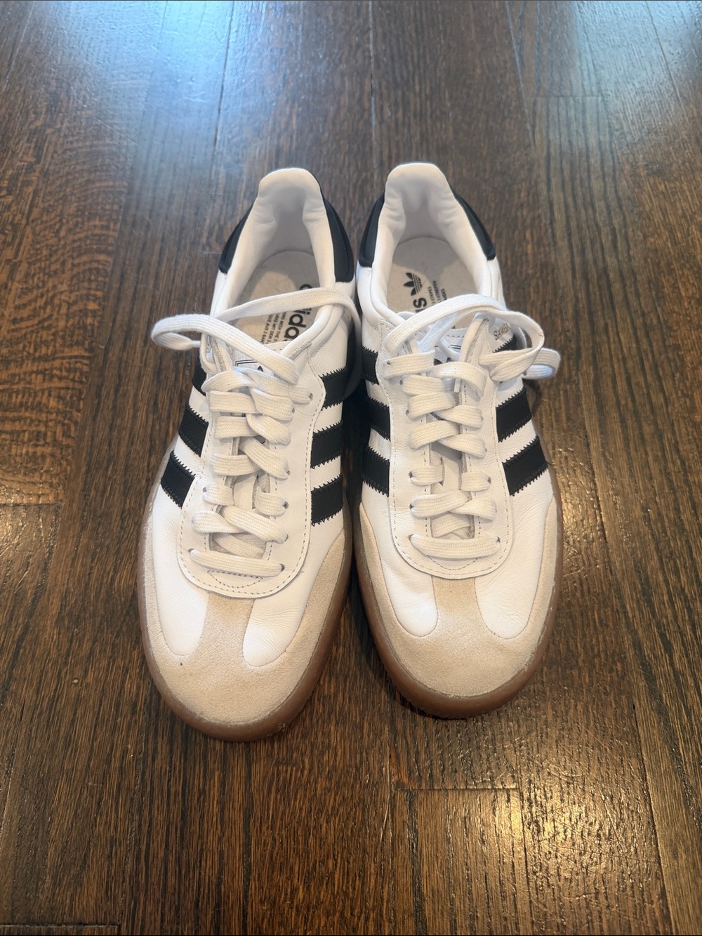 Adidas Sneakers